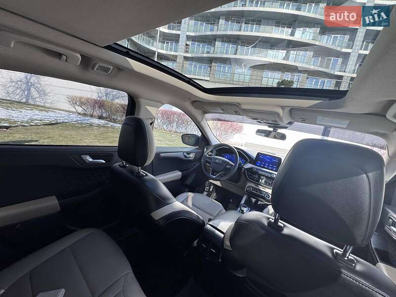 Внедорожник / Кроссовер Ford Escape 2019 в Киеве