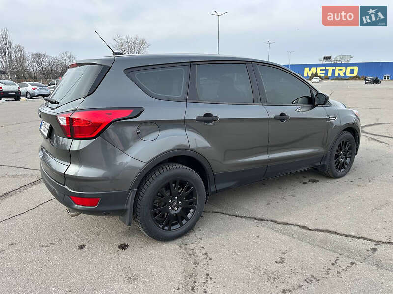 Позашляховик / Кросовер Ford Escape 2019 в Дніпрі