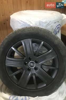 Внедорожник / Кроссовер Ford Escape 2018 в 