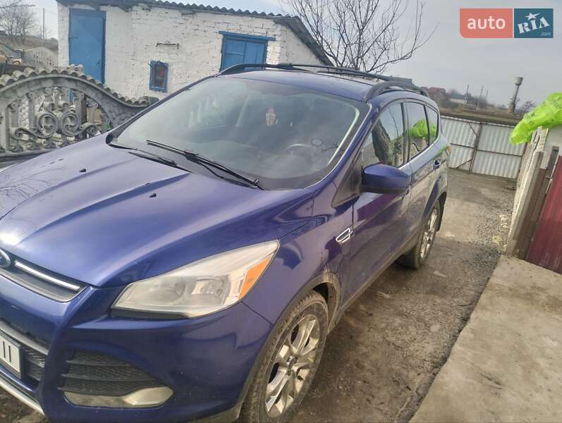 Внедорожник / Кроссовер Ford Escape 2014 в Ровно
