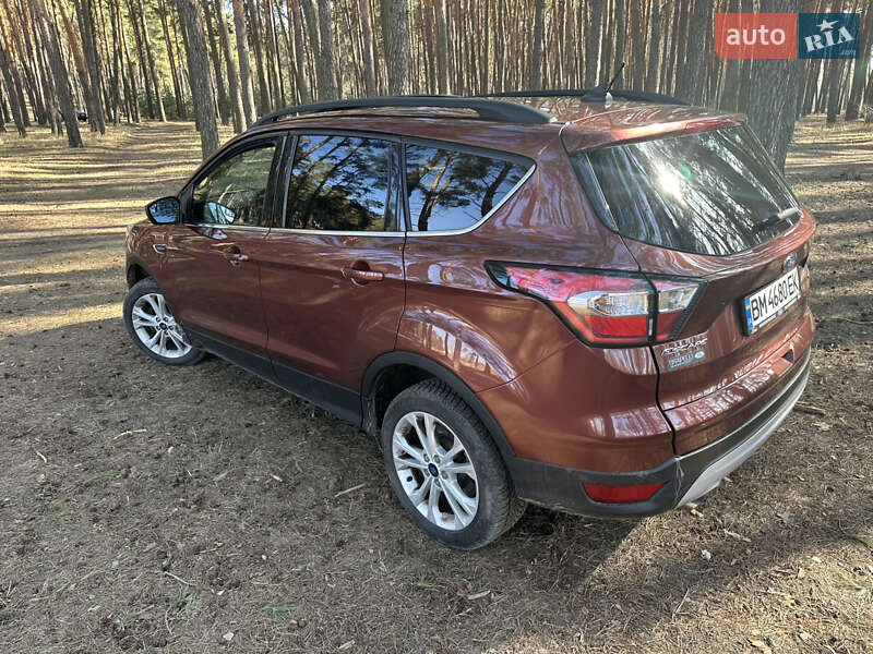 Внедорожник / Кроссовер Ford Escape 2018 в Сумах