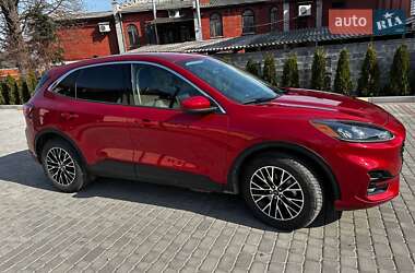 Позашляховик / Кросовер Ford Escape 2020 в Львові