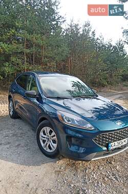Внедорожник / Кроссовер Ford Escape 2020 в 