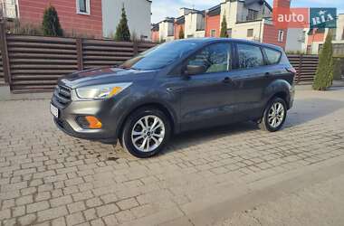 Внедорожник / Кроссовер Ford Escape 2016 в 