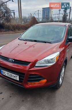 Внедорожник / Кроссовер Ford Escape 2015 в 