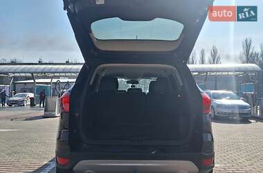 Внедорожник / Кроссовер Ford Escape 2019 в 