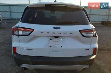 Внедорожник / Кроссовер Ford Escape 2022 в 