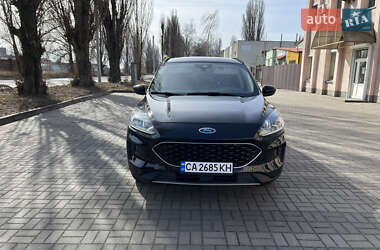 Внедорожник / Кроссовер Ford Escape 2019 в 