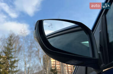 Внедорожник / Кроссовер Ford Escape 2017 в 