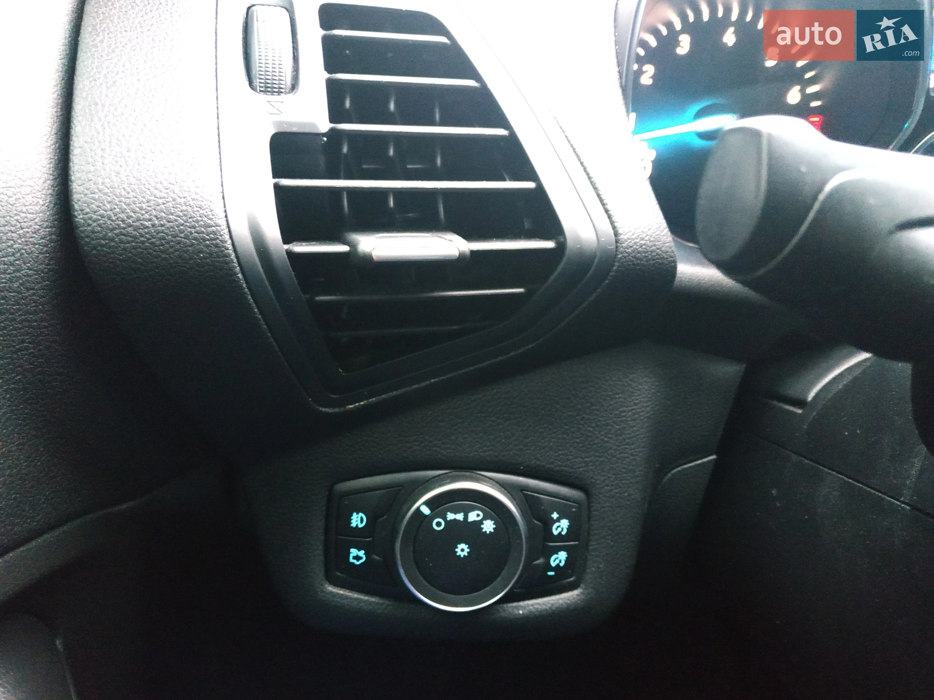 2019 Ford Escape - мініатюра 16
