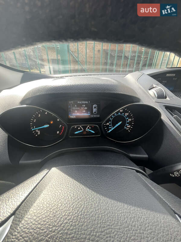 Внедорожник / Кроссовер Ford Escape 2016 в Виннице