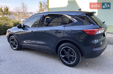 Внедорожник / Кроссовер Ford Escape 2022 в 