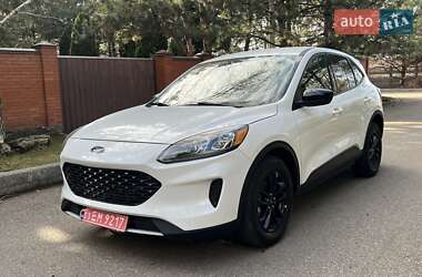 Позашляховик / Кросовер Ford Escape 2020 в Дніпрі