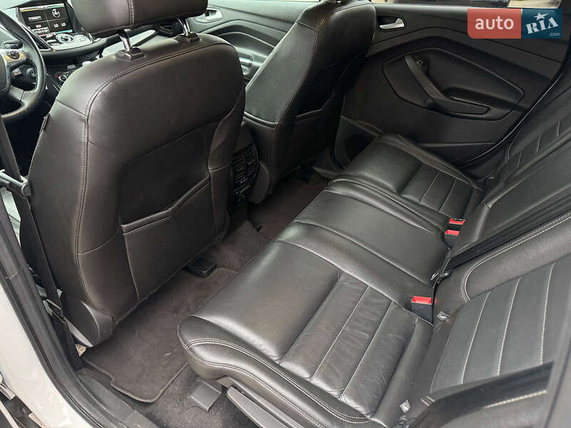 Внедорожник / Кроссовер Ford Escape 2015 в Виннице