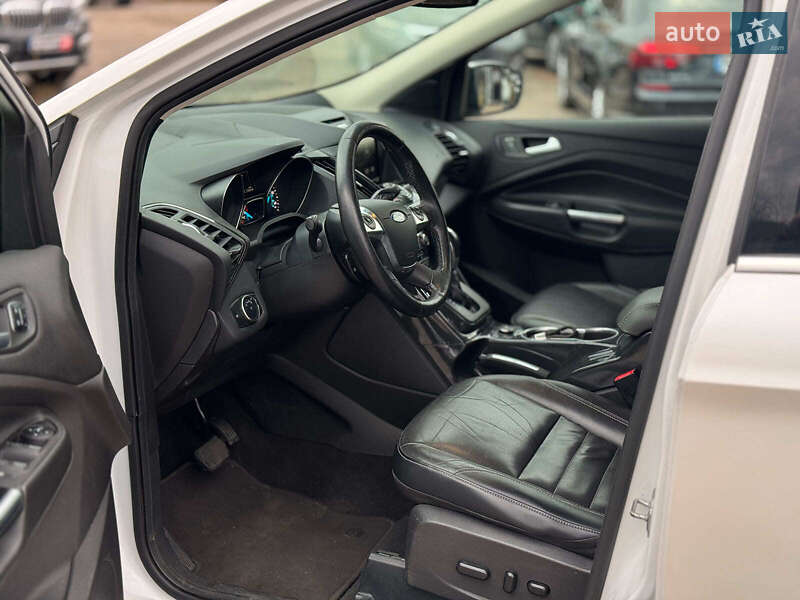 Внедорожник / Кроссовер Ford Escape 2015 в Виннице