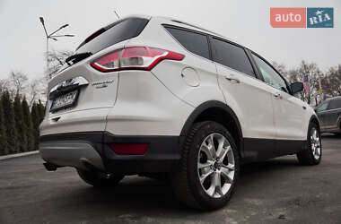 Внедорожник / Кроссовер Ford Escape 2015 в 