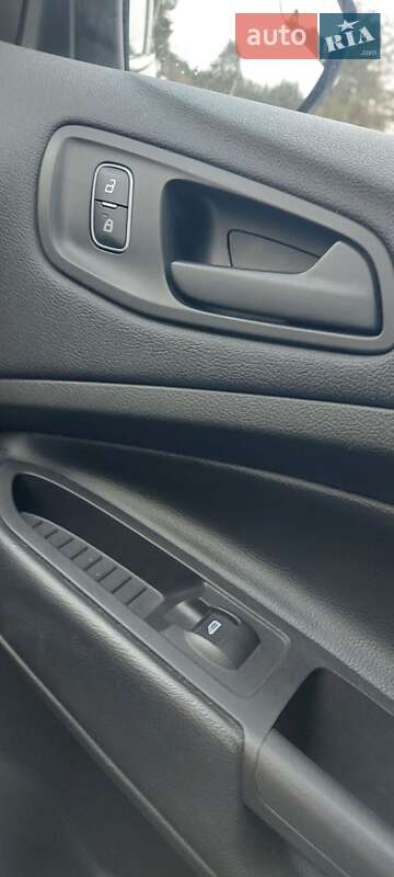 Внедорожник / Кроссовер Ford Escape 2018 в Львове