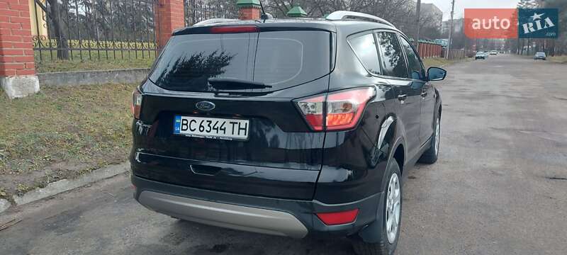 Внедорожник / Кроссовер Ford Escape 2018 в Львове