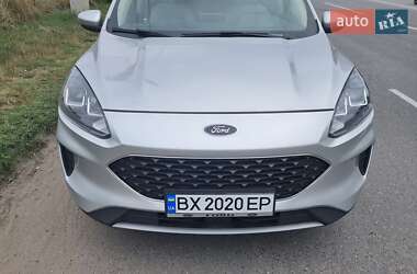 Внедорожник / Кроссовер Ford Escape 2020 в 