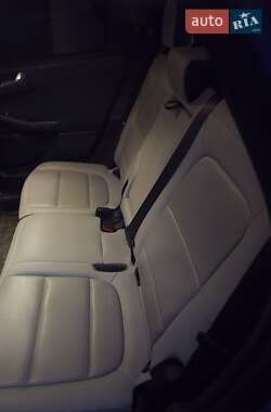 Внедорожник / Кроссовер Ford Escape 2020 в 