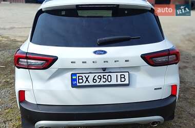Внедорожник / Кроссовер Ford Escape 2023 в Изяславе