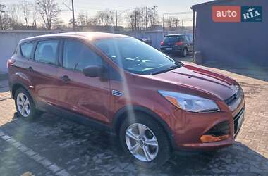 Внедорожник / Кроссовер Ford Escape 2015 в 