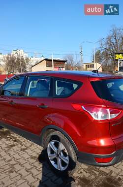 Внедорожник / Кроссовер Ford Escape 2015 в 