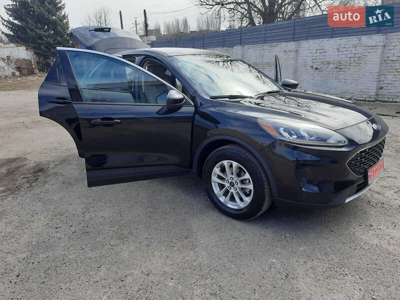 Внедорожник / Кроссовер Ford Escape 2020 в Запорожье