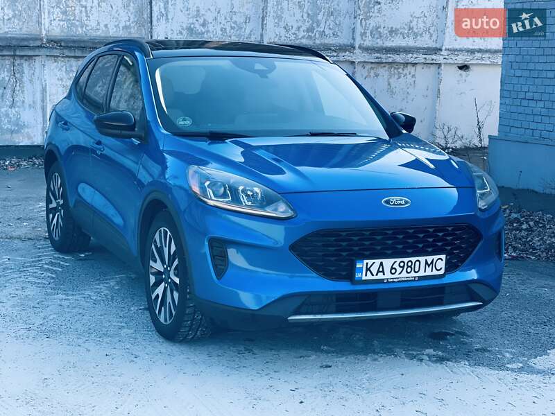 Позашляховик / Кросовер Ford Escape 2020 в Києві