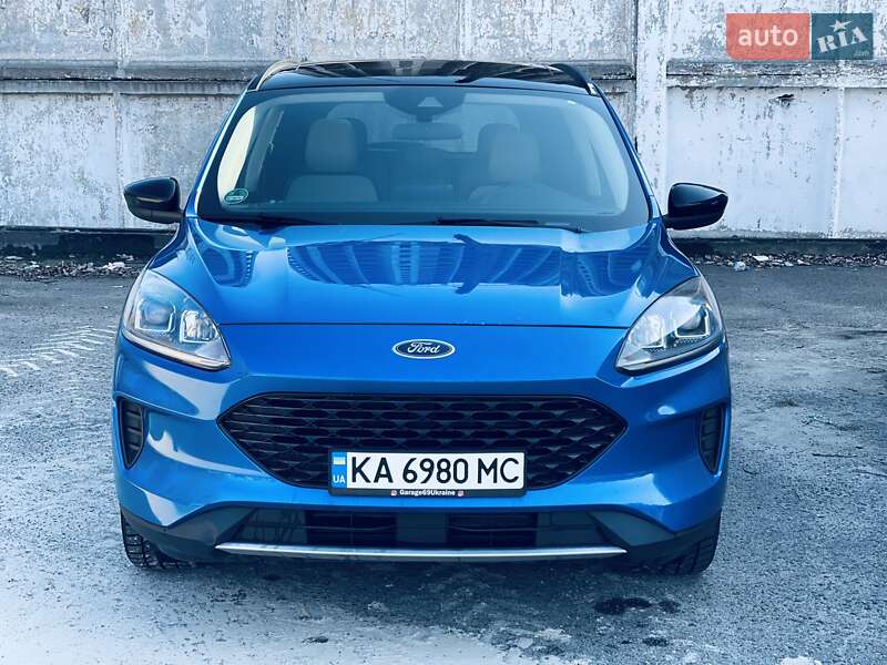 Позашляховик / Кросовер Ford Escape 2020 в Києві