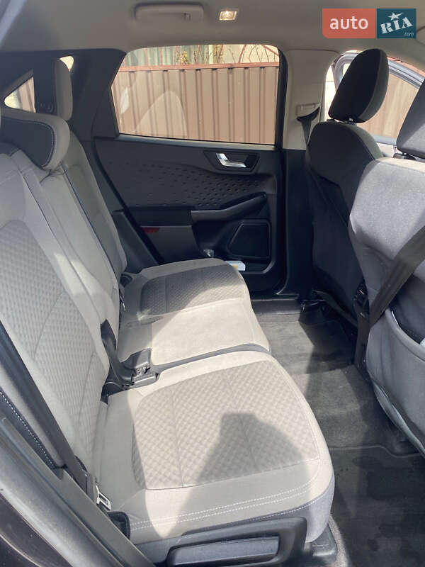 Внедорожник / Кроссовер Ford Escape 2020 в Запорожье