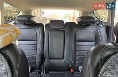 Внедорожник / Кроссовер Ford Escape 2018 в 