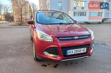 Позашляховик / Кросовер Ford Escape 2013 в 