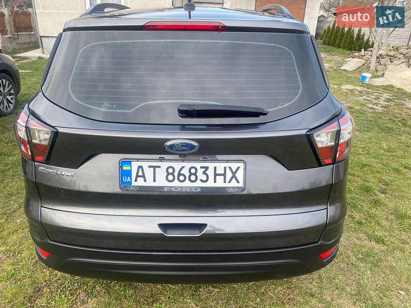 Внедорожник / Кроссовер Ford Escape 2018 в Ивано-Франковске