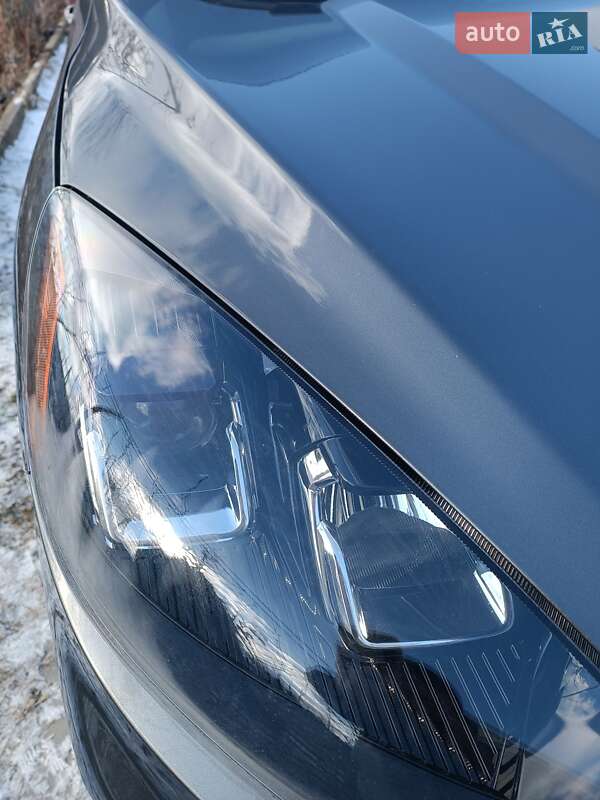 Внедорожник / Кроссовер Ford Escape 2021 в Киеве