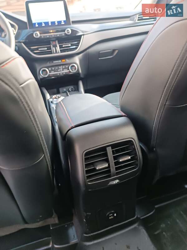 Внедорожник / Кроссовер Ford Escape 2021 в Киеве