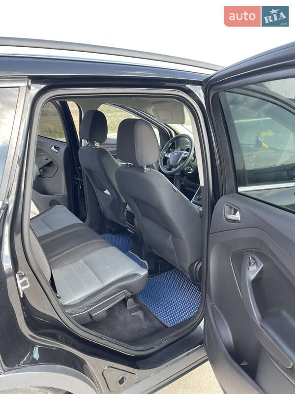 Внедорожник / Кроссовер Ford Escape 2015 в Коростене