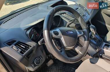 Внедорожник / Кроссовер Ford Escape 2014 в Шумске