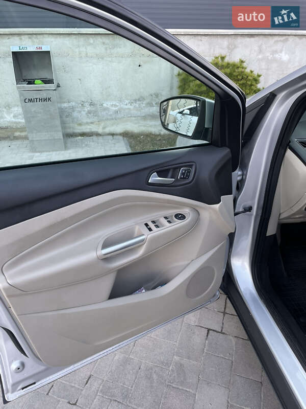 Внедорожник / Кроссовер Ford Escape 2013 в Львове