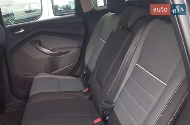 Внедорожник / Кроссовер Ford Escape 2012 в 