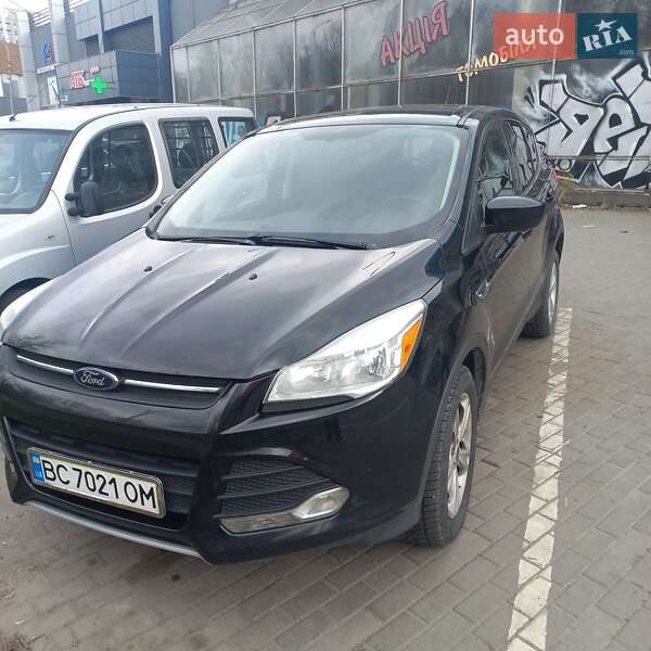 Внедорожник / Кроссовер Ford Escape 2012 в 