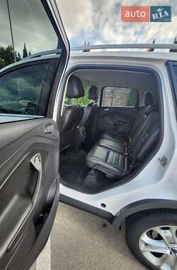 Внедорожник / Кроссовер Ford Escape 2013 в 