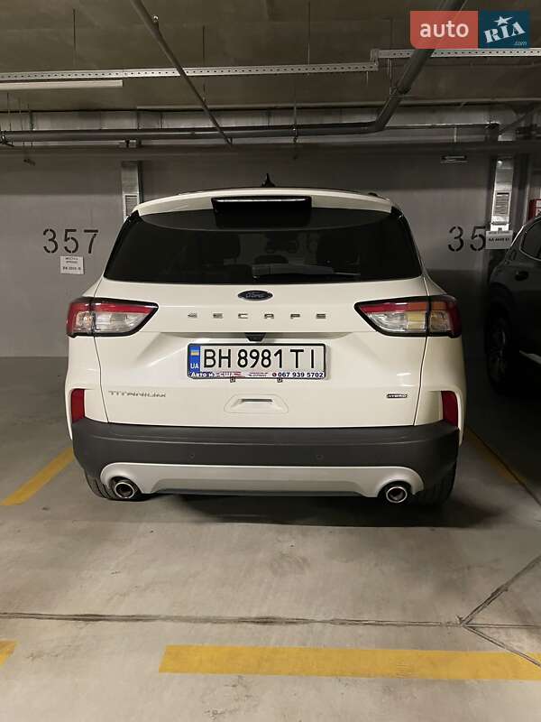 Внедорожник / Кроссовер Ford Escape 2019 в Одессе
