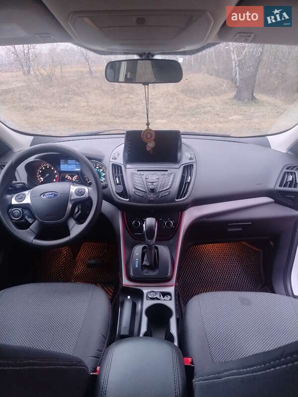 Внедорожник / Кроссовер Ford Escape 2014 в Чернигове