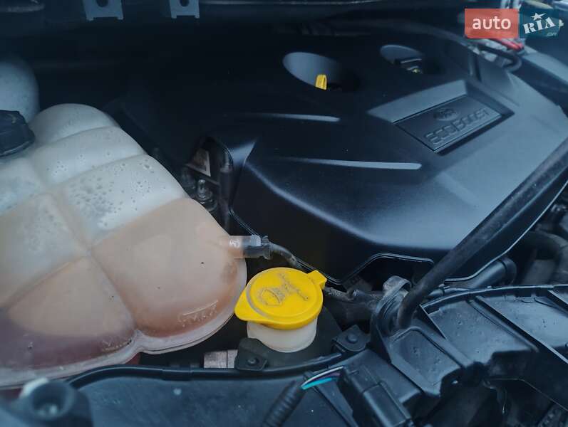 Внедорожник / Кроссовер Ford Escape 2014 в Чернигове