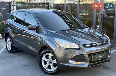 Внедорожник / Кроссовер Ford Escape 2015 в 