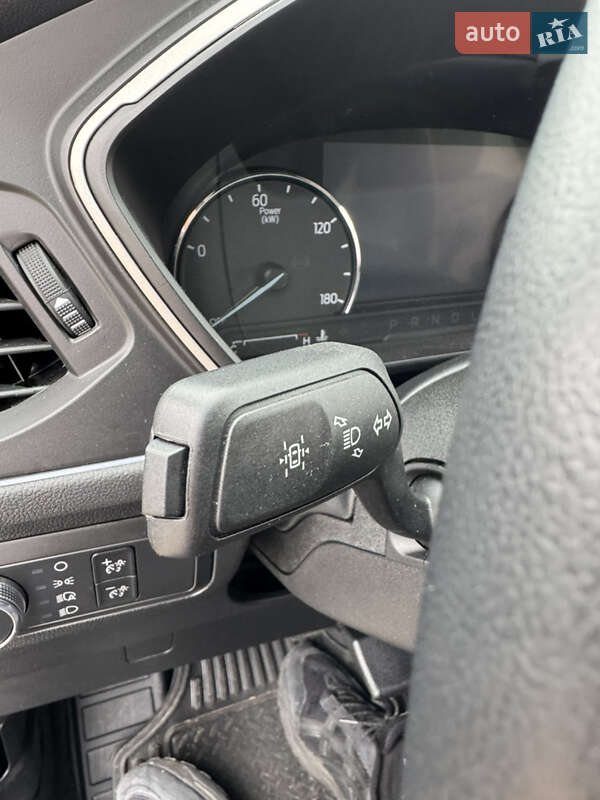 Внедорожник / Кроссовер Ford Escape 2021 в Киеве