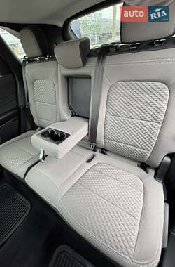 Внедорожник / Кроссовер Ford Escape 2021 в Киеве