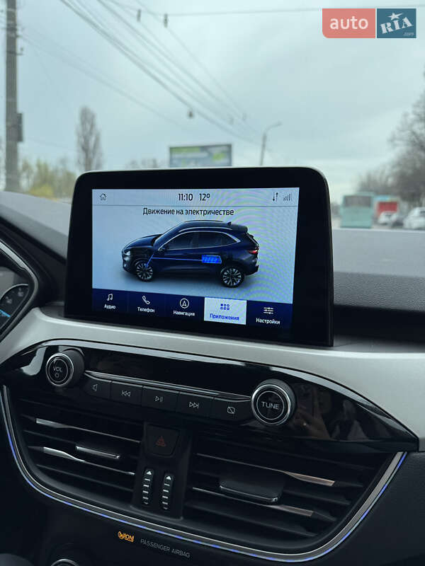 Внедорожник / Кроссовер Ford Escape 2021 в Киеве