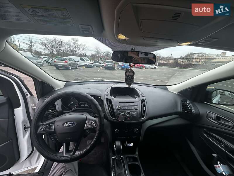 Внедорожник / Кроссовер Ford Escape 2017 в Одессе